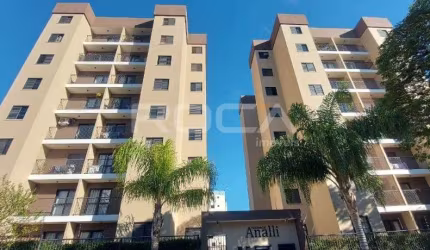 Apartamento padrão à venda no Centro de São Carlos - 2 dormitórios e 2 garagens cobertas