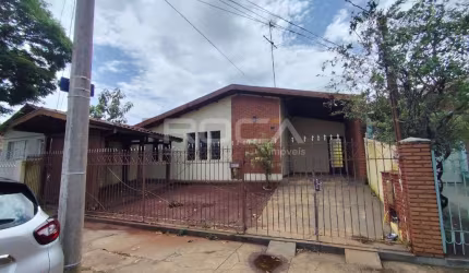 Casa padrão para alugar no bairro Cidade Jardim em São Carlos