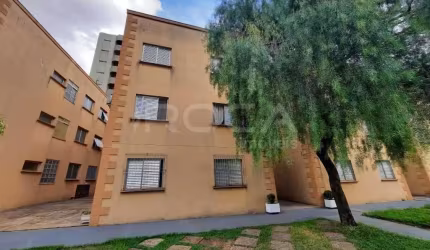 Apartamento padrão com 2 dormitórios no Parque Arnold Schimidt, São Carlos