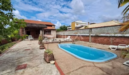 Chácara à venda em Brotas: 3 dormitórios, suíte, churrasqueira e piscina