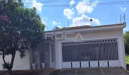Casa de alto padrão à venda no Parque Santa Marta em São Carlos