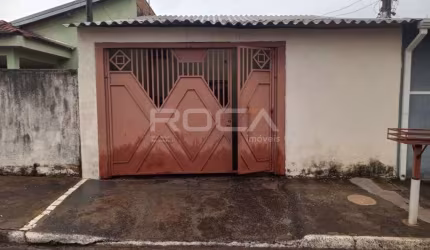 Casa padrão à venda em Icaraí, Ibate - ótima localização!