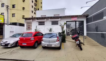 Casa padrão de 4 dormitórios para alugar em Jardim Paraíso, São Carlos