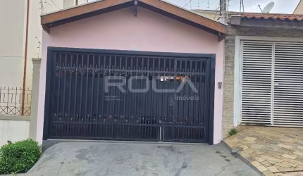 Casa à venda no Jardim Gibertoni, São Carlos: 2 dormitórios, 1 suíte, 2 vagas