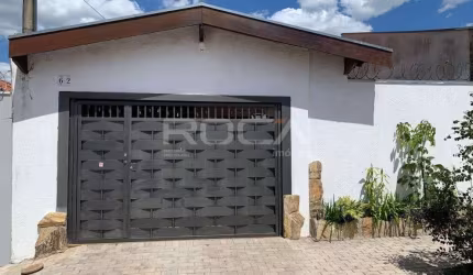 Charmosa casa de 2 dormitórios no bairro Douradinho em São Carlos!