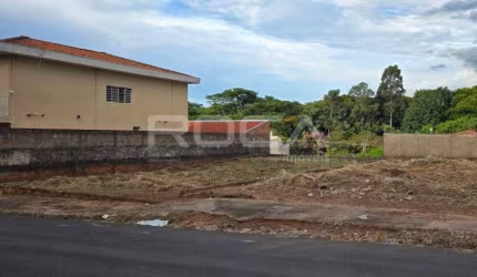 Terreno Padrão à venda no Jardim Beatriz, São Carlos - Oportunidade imperdível!