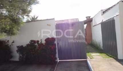 Casa à venda no Residencial Samambaia em São Carlos - 3 dormitórios com piscina