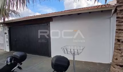 Linda casa à venda no Condomínio Parque Fehr, São Carlos