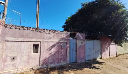 Casa com 2 quartos à venda no Encanto do Planalto, Ibaté , 97 m2 por R$ 290.000