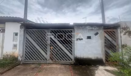 Casa padrão à venda no bairro Antenor Garcia, São Carlos - Oportunidade única!