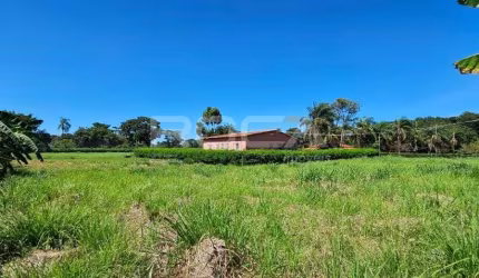 Terreno à venda no bairro Balneário 29, São Carlos - Oportunidade única!