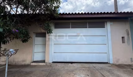 Casa padrão com 2 dormitórios no Jardim Araucária, São Carlos
