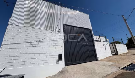 Espaço Comercial em São Carlos: Barracão para Alugar no Jardim de Cresci
