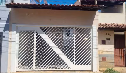 Casa à venda com 2 dormitórios no Parque Delta, São Carlos