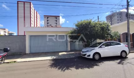Casa de 3 dormitórios com suíte e churrasqueira no Jardim Lutfalla em São Carlos