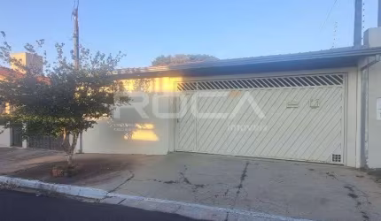 Casa à venda em Residencial Samambaia, São Carlos - 2 dormitórios e suíte!