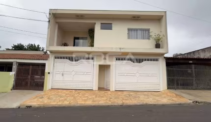 Sobrado de luxo com 3 suítes no Parque Industrial, São Carlos