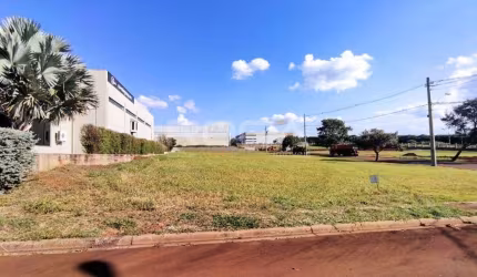 Terreno à venda no Condomínio Ecotec Damha I em São Carlos
