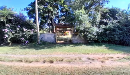 Chácara charmosa e espaçosa em São Carlos!