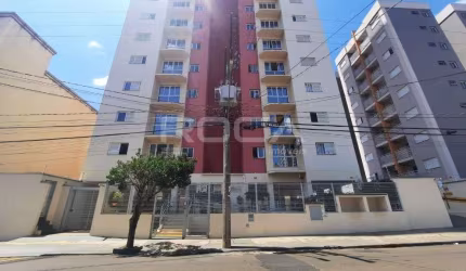 Alugue seu novo lar em São Carlos: Apartamento padrão com 2 dormitórios no Jardim Lutfalla
