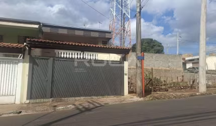 Casa padrão à venda em Cidade Jardim, São Carlos - 2 dormitórios, suíte, 4 garagens