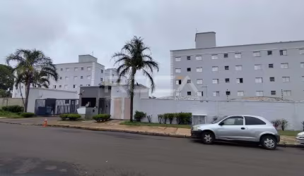 Aluguel de Apartamento Padrão com 2 Dormitórios na Vila Izabel, São Carlos