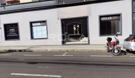 Aluguel de Salão Comercial no Centro de São Carlos | 2 Banheiros