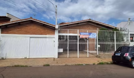 Casa de alto padrão à venda e locação na Vila Deriggi, São Carlos