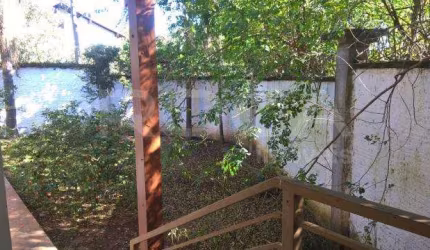 Casa padrão para alugar no Centro de São Carlos - 3 dormitórios e 2 banheiros