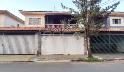 Casa padrão para alugar em Nova Estância, São Carlos - Moderna e Aconchegante!
