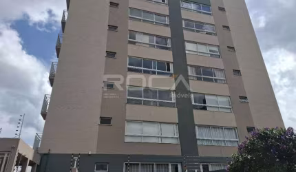 Aluguel de Apartamento Padrão com 2 Dormitórios no CENTRO de São Carlos