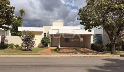 Casa de luxo com 3 suítes e área de lazer completa em Parque Faber Castell I