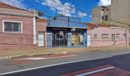 Linda Casa Comercial à Venda em São Carlos - Bairro Silvio Vilari