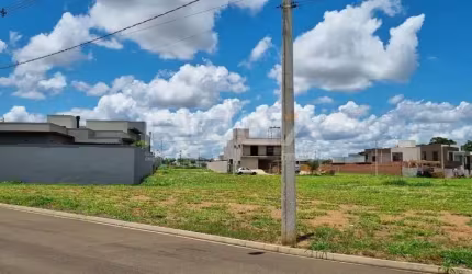 Venda de Terreno / Padrão na cidade de São Carlos