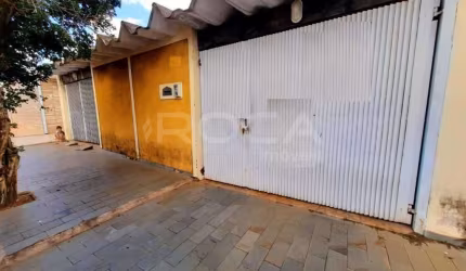 Casa com 3 quartos à venda na Rua Aristides Vieira, 95, Jardim São Carlos 5, São Carlos, 174 m2 por R$ 220.000