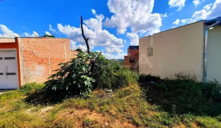 Terreno à venda na Rua Guilherme Simão Darezzo, Cidade Aracy, São Carlos por R$ 80.000