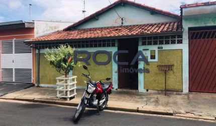 Casa padrão à venda em São Carlos - 3 dormitórios