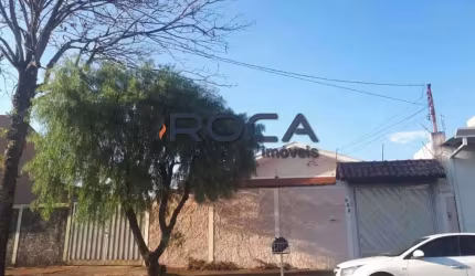 Linda Casa à Venda em Santa Felícia, São Carlos - 3 Dormitórios e Churrasqueira