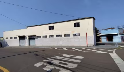 Imóvel comercial para alugar na Vila Arnaldo, São Carlos: Barracão/Galpão com ótima localização!