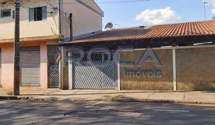Casa padrão à venda na Vila Boa Vista, São Carlos - 2 dormitórios, suíte, garagem coberta e mais!