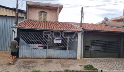Casa à venda no Jardim Jóckei Club A em São Carlos - 3 dormitórios