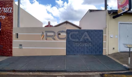 Casa à venda no bairro DOURADINHO em São Carlos - 2 dormitórios e 2 garagens