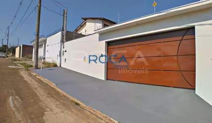 Linda casa de 3 dormitórios à venda no Jardim Santa Elisa, São Carlos