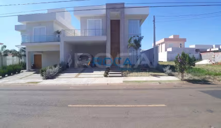 Casa de alto padrão com piscina em condomínio no Residencial Quebec, São Carlos