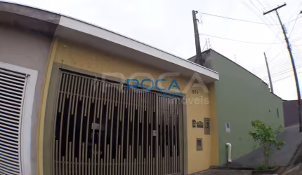 Venda de Casas / Padrão na cidade de São Carlos