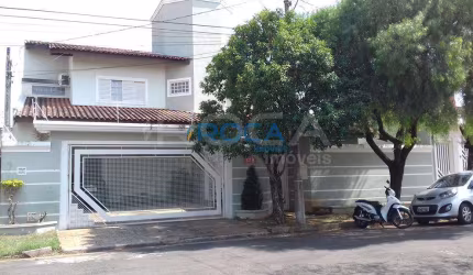 Casa de alto padrão no Jardim Alvorada em São Carlos