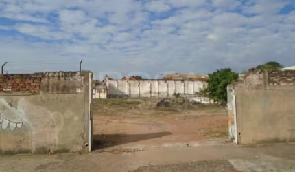 Venda de Terreno / Padrão na cidade de São Carlos