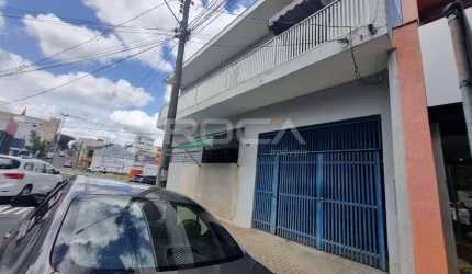 Casa aconchegante no CENTRO de São Carlos com 3 dormitórios e suíte