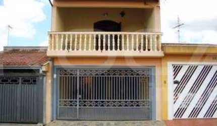 Casa Padrão à venda no Parque Santa Felícia Jardim em São Carlos