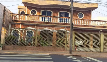 Casa à venda com 3 dormitórios na Vila Prado, São Carlos